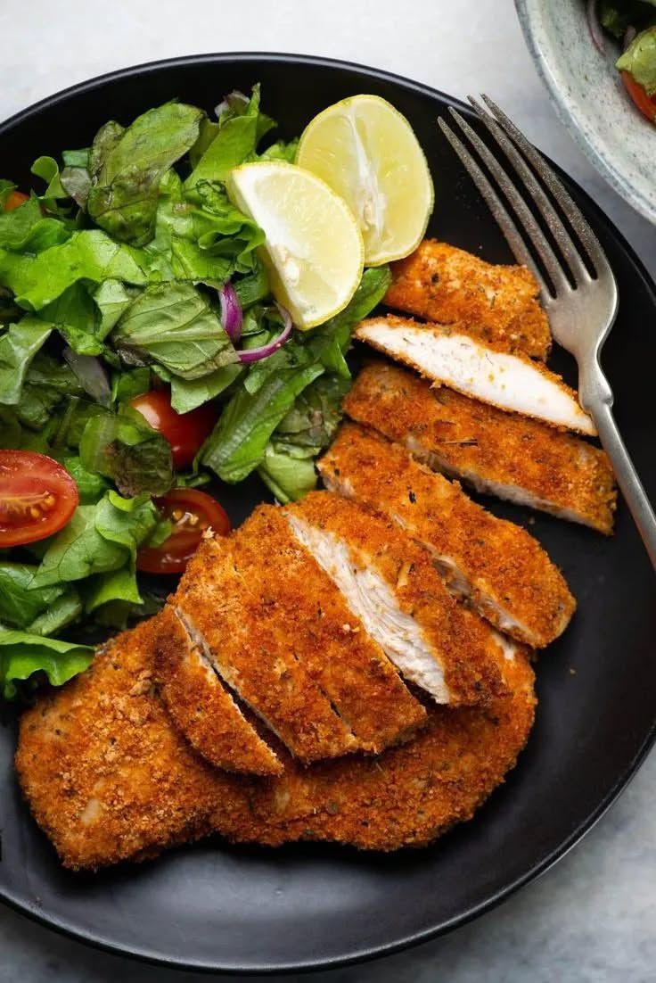 Pollo con ensalada